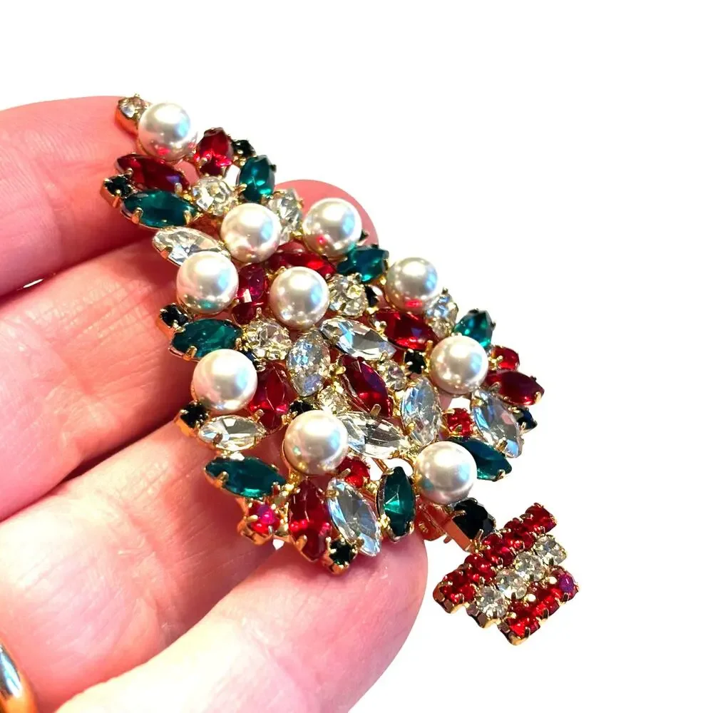 Christmas tree brooch ornate gold festive red & green rhinestones & pearl beads